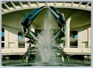 Fuente de escultura de cangrejo, planetario HR MacMillan, Vancouver BC, postal cromada - Imagen 1 de 2