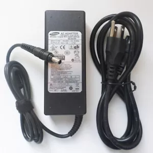 Cargador de batería original para Samsung NP-R580 NP-R700 NP-R720 X460 Np-R620E 90w - Imagen 1 de 4