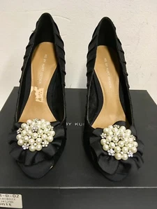 BRAND NEW IN BOX KURT GEIGER BLACK PEARL & DIAMANTÉ TRIM SATIN HEELS SIZE 5/38 - Picture 1 of 8