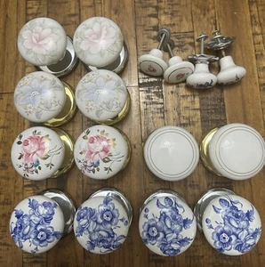 Vintage Gainsborough Floral Door Knobs. Lot Of 8 Sets - Picture 1 of 21