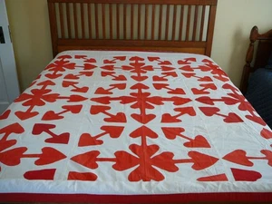 Vintage Hand Stitched Red & White Applique Throw / Spread - Hearts & Clovers - Picture 1 of 22