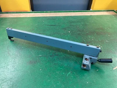 Delta 34-670 table saw RIP FENCE ONLY fits circular (not square) guide rails - Image 1 of 4