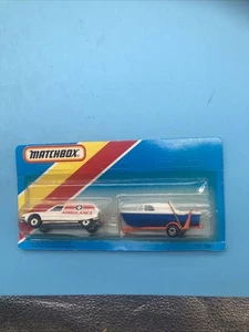Matchbox TP 109 Ambulance And Boat New - Picture 1 of 2