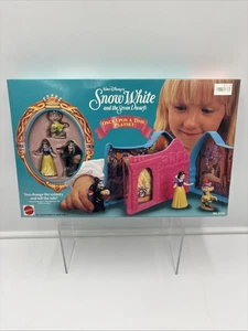 Walt Disney's Snow White & The 7 Dwarfs Once Upon A Time Playset Mattel - Picture 1 of 9