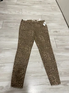 Jessica Simpson Kiss Me Super Skinny Leopard Print Jeans Size 31 - Picture 1 of 6