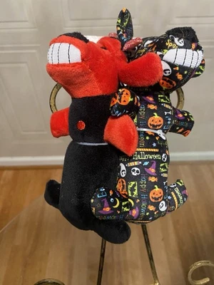 Dog Squeaker Halloween 🎃 All Over Start Print Dog Toy Red 7 inch Multipet Loofa - Image 1 of 4