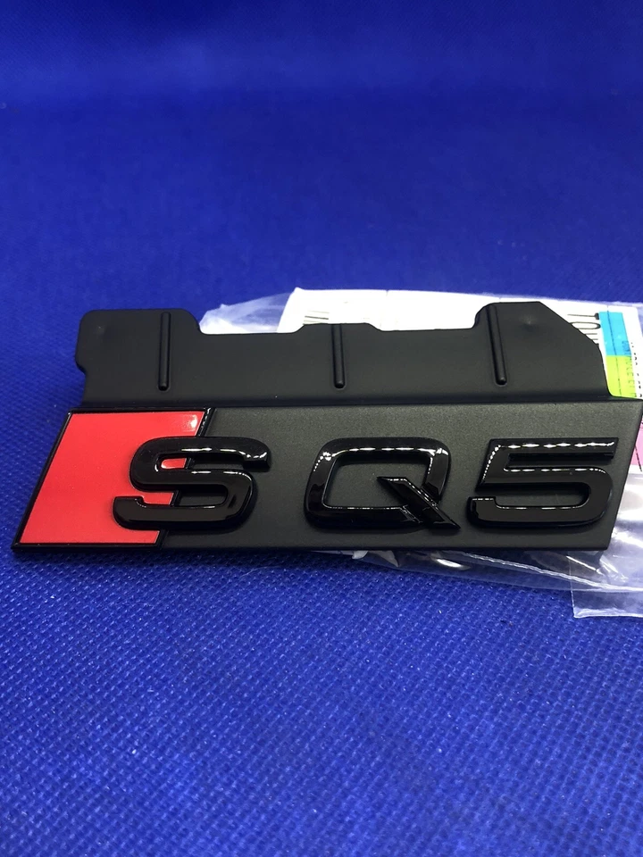 Emblema Anteriore Originale AUDI Q5 SQ5 2017 - 80A071805