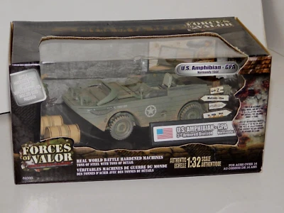 Ford Jeep Amphibian Normandia 1944 Con 1 Figura Forze Del Valore 82004 1:32 - Immagine 1 di 3