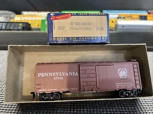 Roundhouse Scala HO #1042 Pennsylvania Railroad Box Auto costruita con istruzioni - Foto 1 di 6