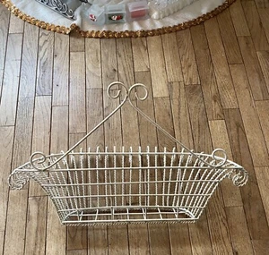 Vintage Cottage Chic Planter Twisted Wire Metal Wall Basket 24" X 14" X 7" - Picture 1 of 7