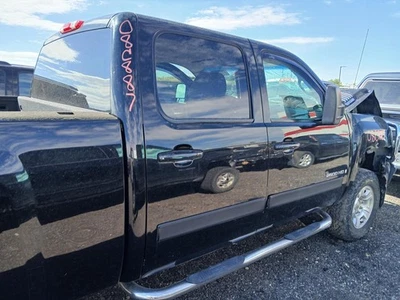 Used Rear Right Door Assembly Rear Side fits: 2008 Chevrolet Silverado 2500 pick - Image 1 of 4