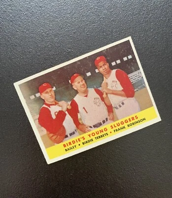 Tarjeta de béisbol 1958 Topps Birdie's Young Sluggers #386 Cincinnati Foto 1 de 3