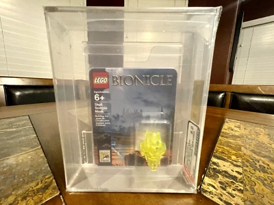 LEGO BIONICLE SKULL SCORPIO MASK 2015 SDCC AFA 9.0 VERY RARE! - Image 1 of 4