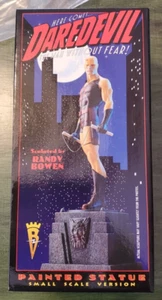 Daredevil Mini Statue in Classic Yellow Costume Marvel Bowen 0434/2000 - MIB - Picture 1 of 11