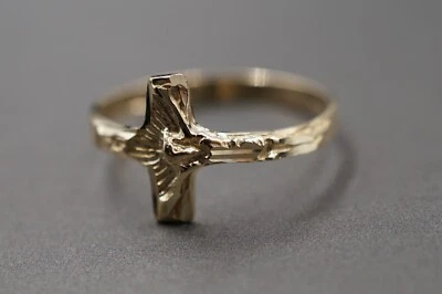 10K Solid Yellow Gold Diamond Cut Sideway Cross Jesus Christ Band Ring. Size 7 - Image 1 of 4
