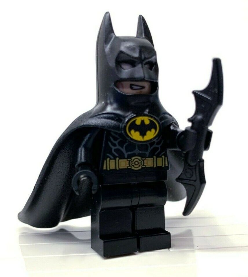 LEGO 76161 - Batman - Batman - One Piece Mask & Cape - Mini Figure 