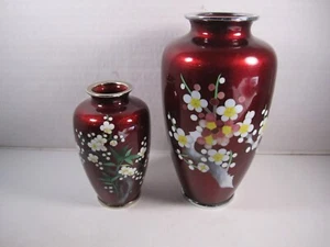 2 Red Japanese Cloisonne Vases 1 With Blossoms 7" Tall & 1 With Bambo 5" Tall - Picture 1 of 9