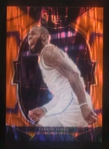 2022-23 Panini Select LeBron James Orange Flash Mojo Prizm No. 26 Lakers - Imagen 1 de 6