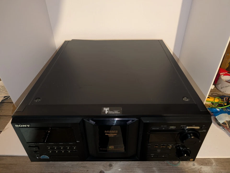 Sony CDP-M555ES CD Changer, Sony's Best 400 Disc Mega Storage - Image 1 of 4