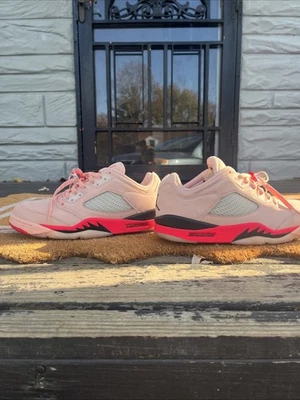 WMNS AIR JORDAN 5 RETRO LOW - Image 1 of 4