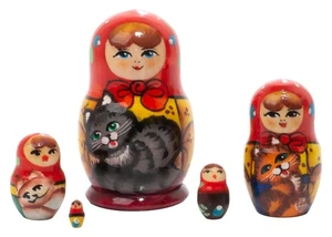 Matryoshka Holding Cat Nesting Doll 5pc MINIATURE 2" 100% Natural Linden Wood - Picture 1 of 4