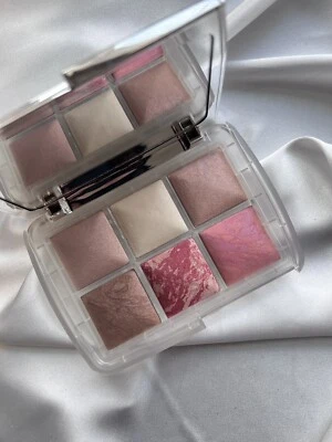 Hourglass Ambient Ghost Palette Discontinued - Image 1 of 2