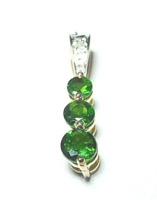 *NWT* 14k Yellow Gold .79CT 3 Stone Chrome Diopside & Diamond Pendant 7/8" Tall - Изображение 1 из 4
