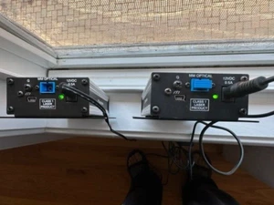 Crestron Fiber Transmit/Receive HD-TX1-F and HD-RX1-F set with 2 power adaptors - Picture 1 of 4