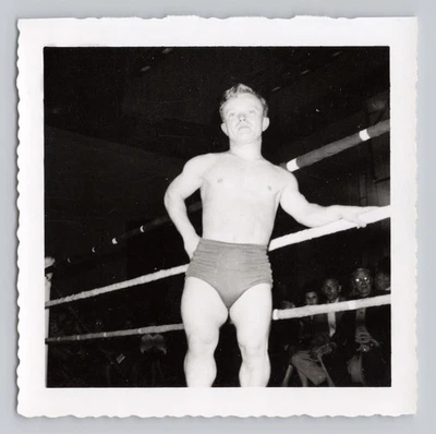 Foto instantánea de lucha libre Sonny Boy Cassidy vintage años 50 ringside Foto 1 de 2