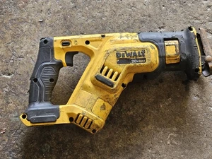 Sierra recíproca inalámbrica DEWALT 20V MAX, compacta DCS387B  - Imagen 1 de 4