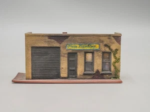 Piasa Plumbing 'Shop Facade' - HO/1:87 - Picture 1 of 6