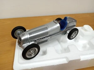 Mercedes-Benz 1934 W25 CMC 1:18 - Picture 1 of 5