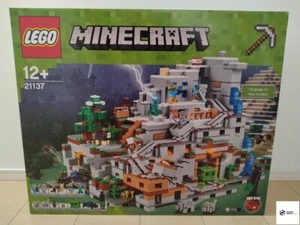 LEGO Minecraft The Mountain Cave 21137 In 2017 New Retired - Picture 1 of 2
