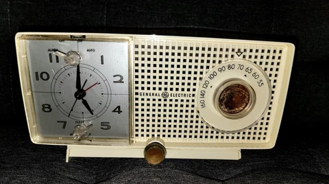 Creme Ivory Vtg 1959 GE General Electric Model C-465A AM Vacuum Tube Clock Radio Cover