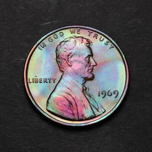 1969-P Lincoln Memorial Cent Penny with Swirl Rainbow Toning (7-18) - Bild 1 von 2