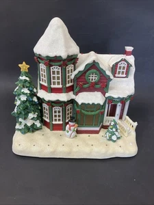 Avon Illuminated Musical Holiday House 2007 Plays Music Lights Up Battery Video - Picture 1 of 10