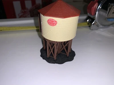 Torre de agua roja y bronceada escala N usada asis Foto 1 de 4