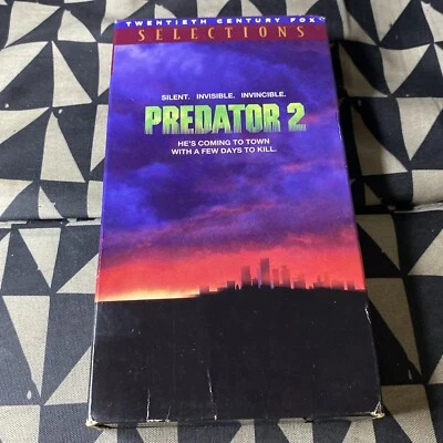 Predator 2 (VHS) 1990 - Image 1 of 4