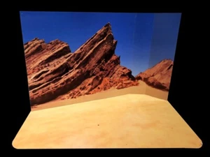 Star Trek Space Rocks Custom Display Playmates ReAction SciFi Vasquez - Picture 1 of 7
