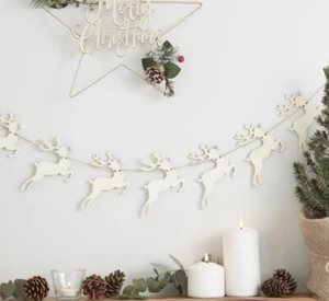Cute Wooden Reindeer Christmas Bunting With Pom Hanging Decorations 1.5m Rustic - Picture 1 of 3
