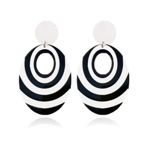 Acrylic Black White Earrings For Women Girl.Statement Geometric Drop Dangle Earr - Picture 1 of 6