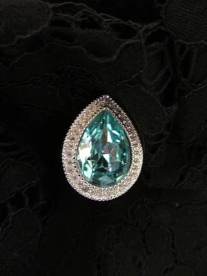 Anillo imitación topacio azul imitación turmalina Paraiba y diamantes imitación tono plata talla 10 Foto 1 de 4