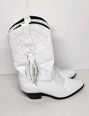 Vintage LAREDO Leather Tassel White Western Cowgirl Rodeo Boots Womens Size 6.5M - Image 1 of 4