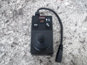 Nuevo controlador de joystick eléctrico para silla de ruedas PG Drives / Permobil D51343.01 / D51343 - Imagen 1 de 4
