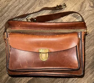 Vtg Perrin Plainsman Camera Case Bag Leather Brown 10 X 4” Flaws - Picture 1 of 18