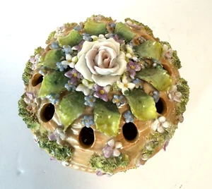 Vintage German Ceramic Floral Frog Potpourri w Intricate Rose & Leaf Design E40 - Picture 1 of 9