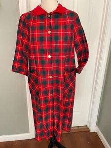 Vintage 70s Evelyn Pearson Red Plaid Housecoat with Velvet Collar - Picture 1 of 8