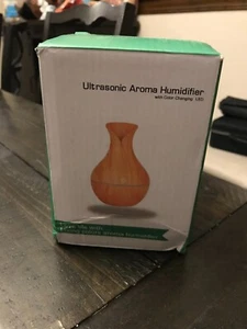 Ultrasonic Aroma Humidifier - With Color Changing LED - Picture 1 of 7