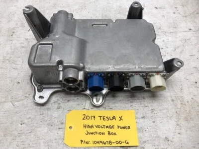 16 17 18 19 TESLA MODEL X 100D HIGH VOLTAGE JUNCTION BOX 1049678-00-G 32K - Image 1 of 4