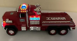 2015 Hess Red Emergency Fire Truck without Ladder Rescue Tested Works - Picture 1 of 11